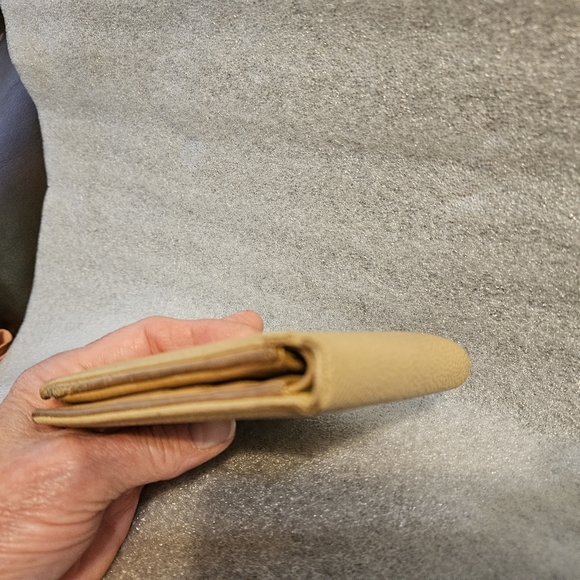 COPY - Chanel bifold wallet - Picture 9 of 16